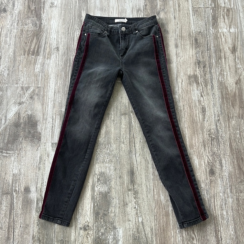 TGLA black faded jeans with burgundy velvet detail size 27